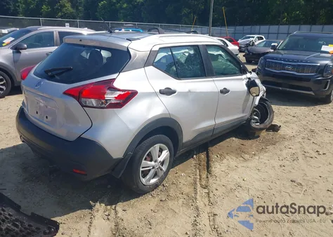 2018 Nissan Kicks S из США, поврежденный, VIN 3N1CP5CU6JL529609